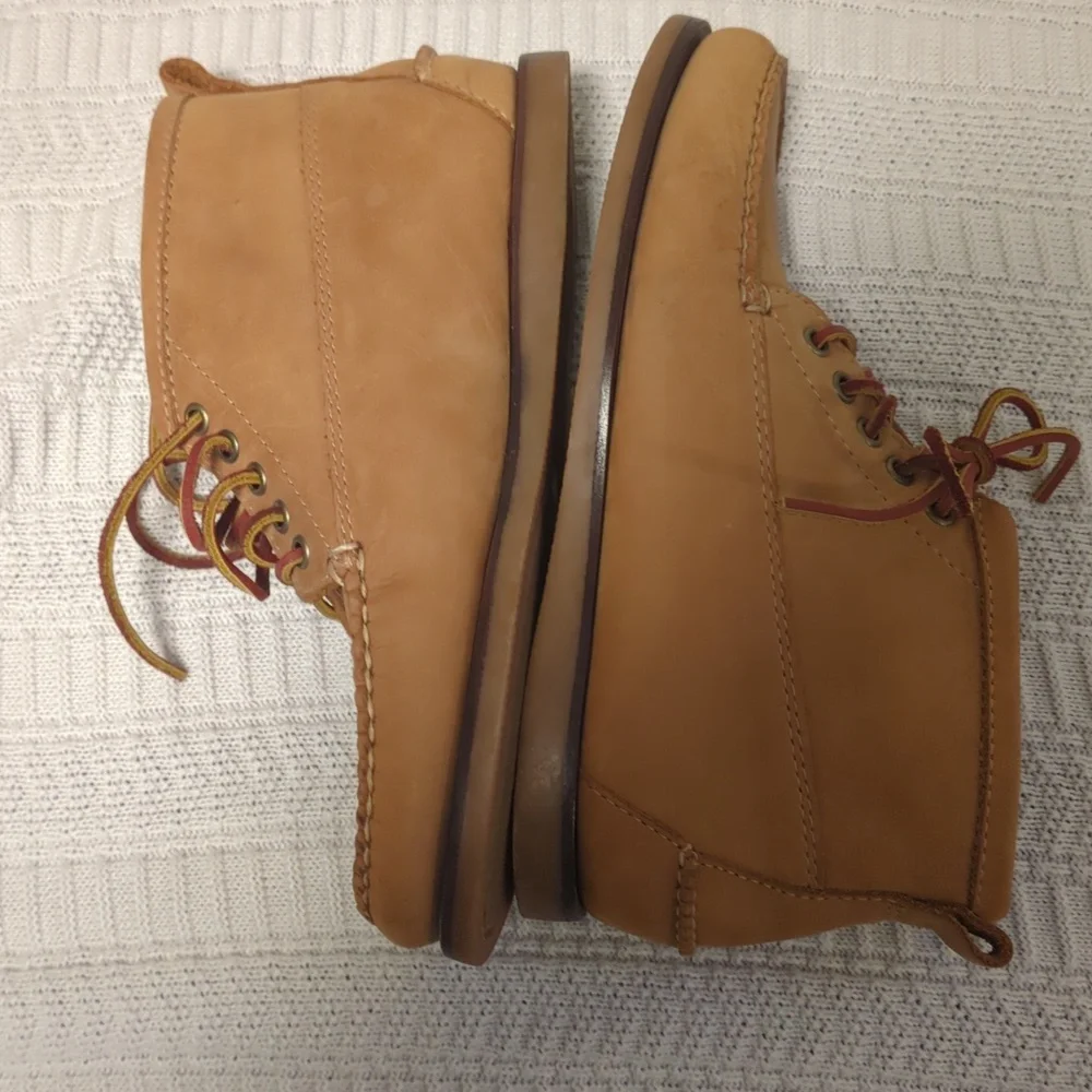 LL Bean Signature Tan Leather Chukka Boots | NWOT | Pristine Soles | Men’s 7